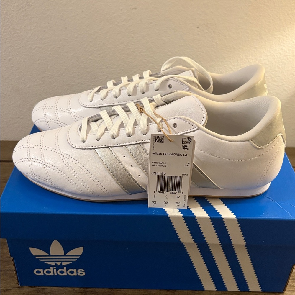 NIB [Adidas] Taekwondo Lace Athletic Sneakers White/Silver Women’s 9.5 / M 8.5 - Picture 7 of 14